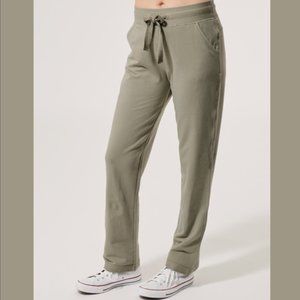 NWT Organic Cotton Pant: Pact Perfectly Lightweight Casual Pant in Mink Grey